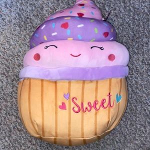 NWT 12" Kimmie the Cupcake Squishmallow